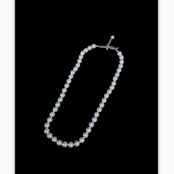 • RMN Vintage Pearl Strand Necklace- Formal Classic, Bridal Preppy - Picture 2 of 4